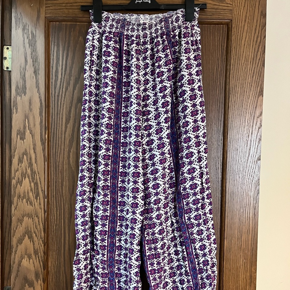 Patterned pants